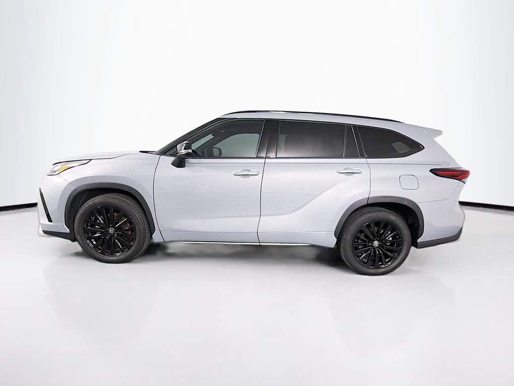 Used 2025 Toyota Highlander SUV