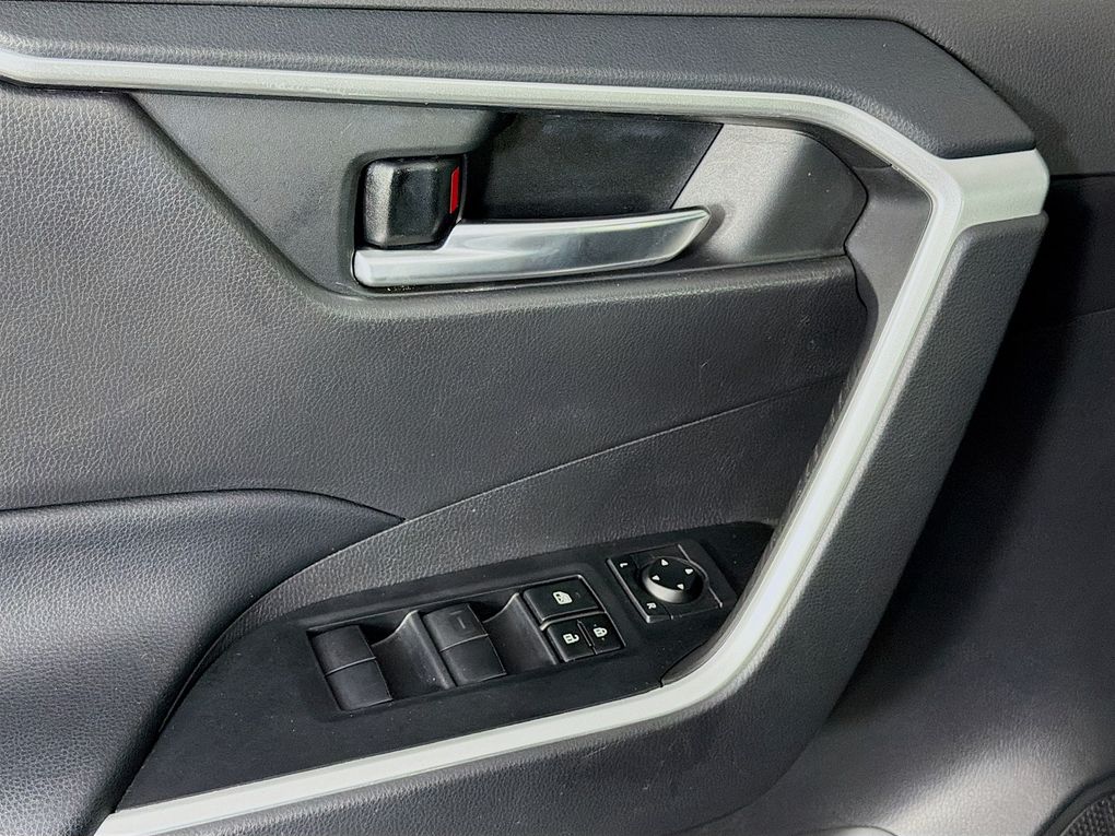 Used 2021 Toyota RAV4 SUV