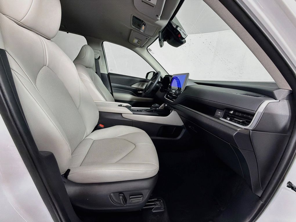 Used 2025 Toyota Grand Highlander SUV
