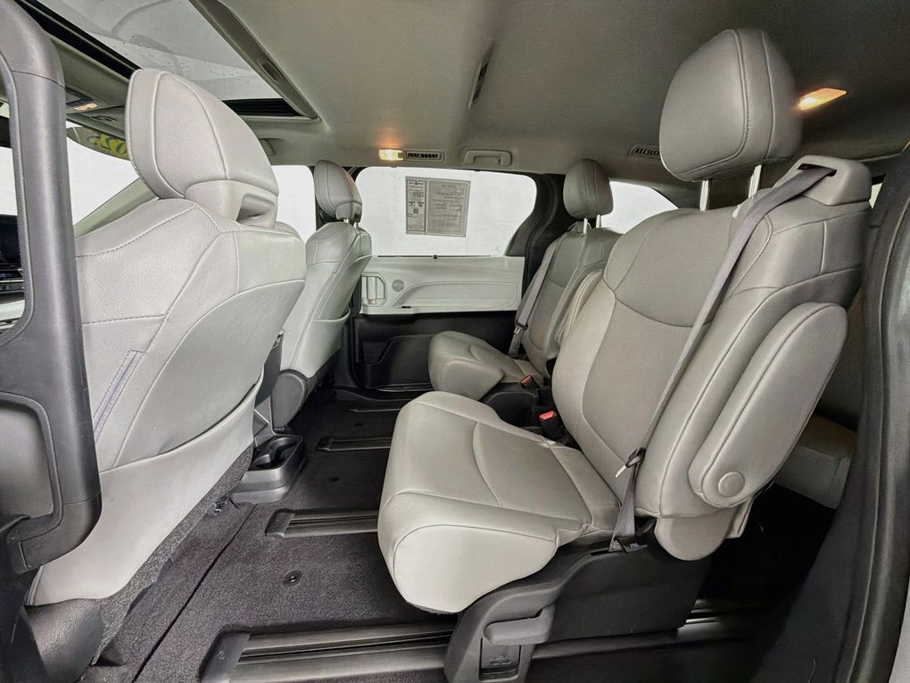 Used 2025 Toyota Sienna Van