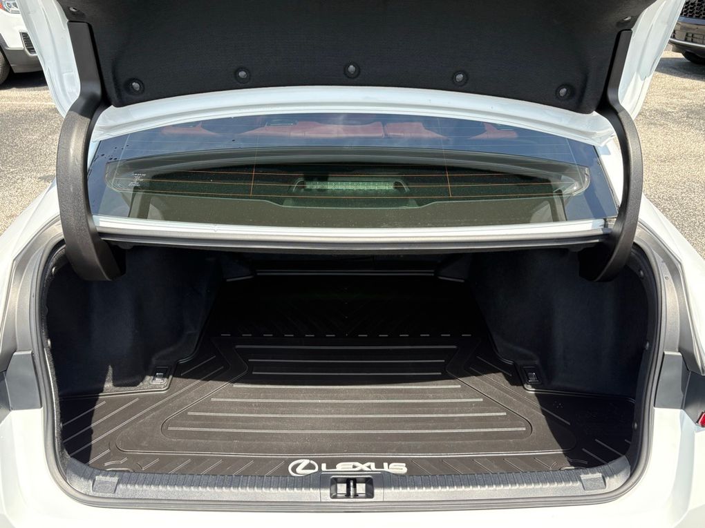 2022 Lexus IS 350 F SPORT - Photo 15