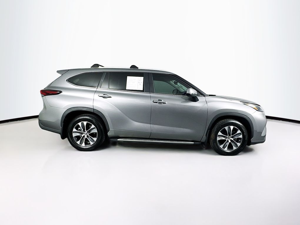 Used 2025 Toyota Highlander SUV