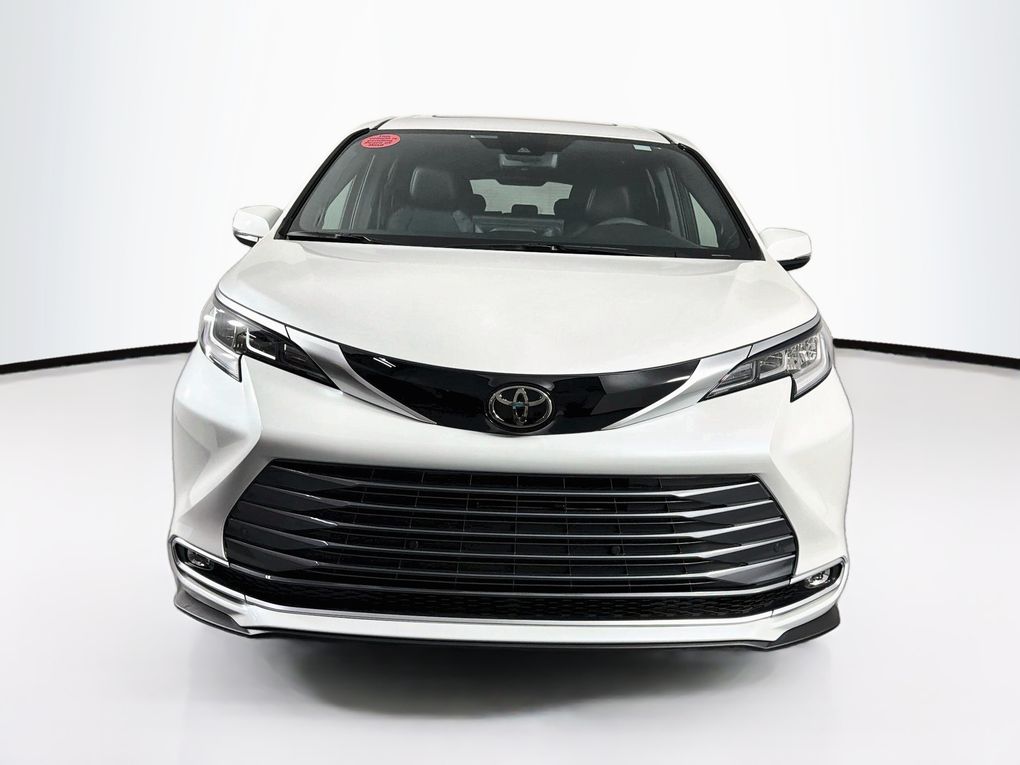 New 2026 Toyota Sienna Van