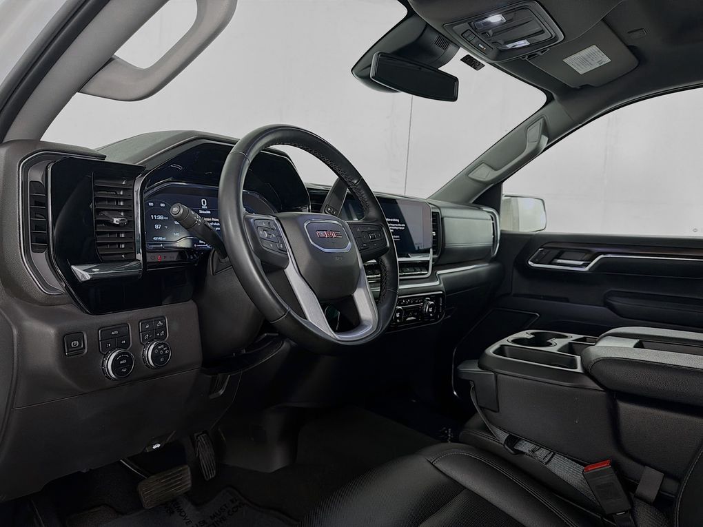 2024 GMC Sierra 1500 SLT - Photo 14