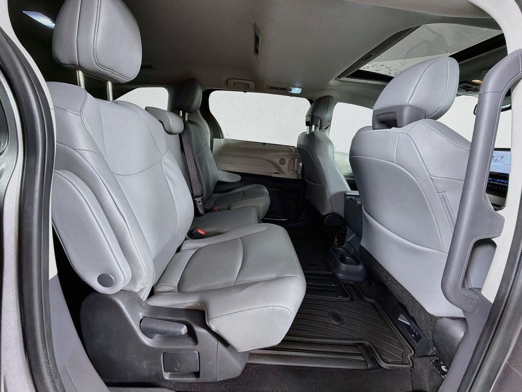 Used 2023 Toyota Sienna Van