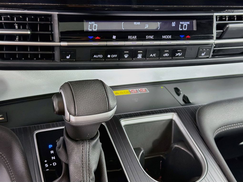 Used 2025 Toyota Sienna Van