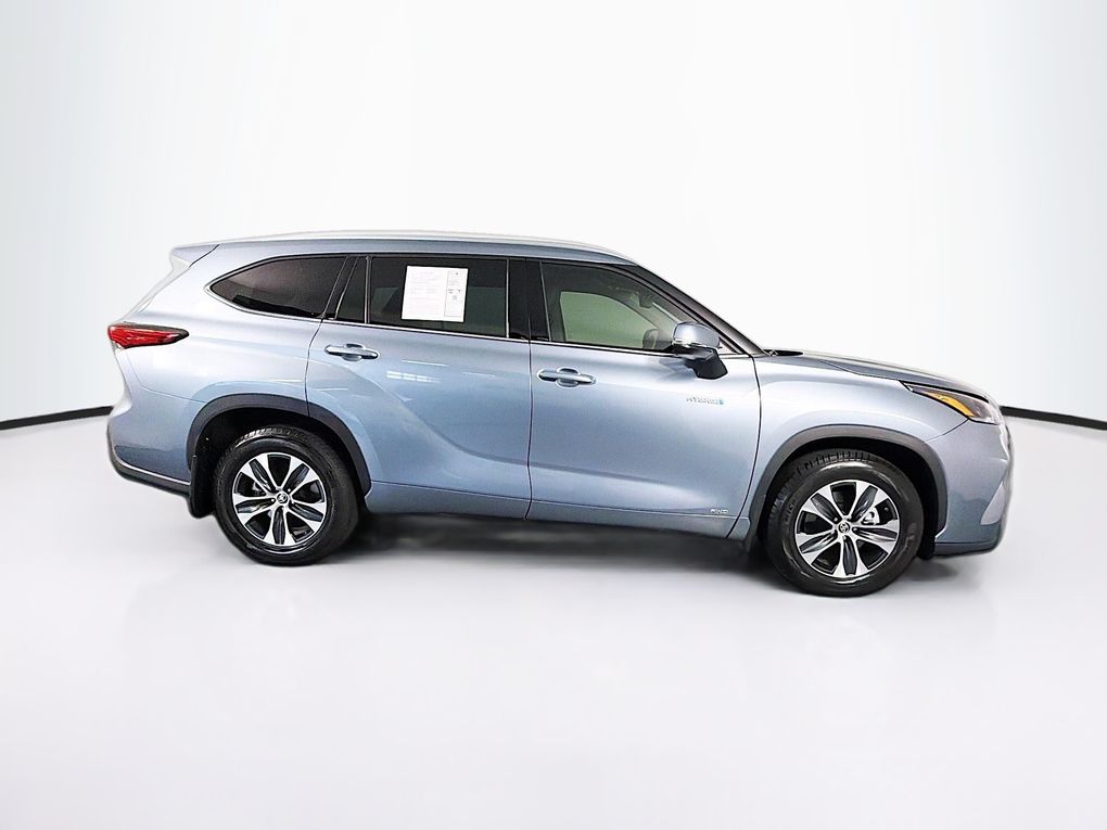 Used 2021 Toyota Highlander Hybrid SUV