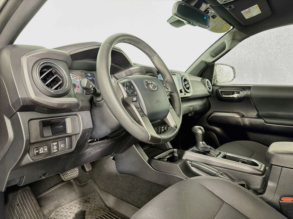 Used 2018 Toyota Tacoma Truck