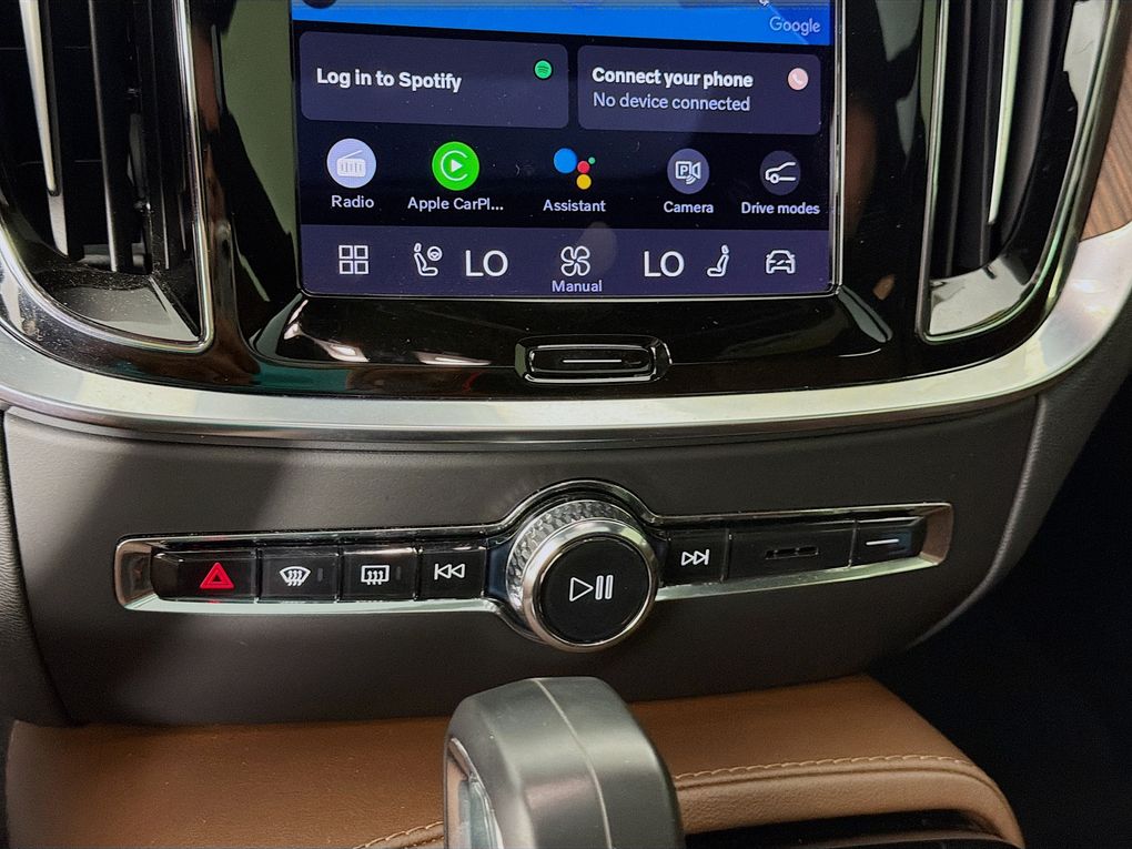 Used 2023 Volvo S60 Recharge Plug-In Hybrid Sedan