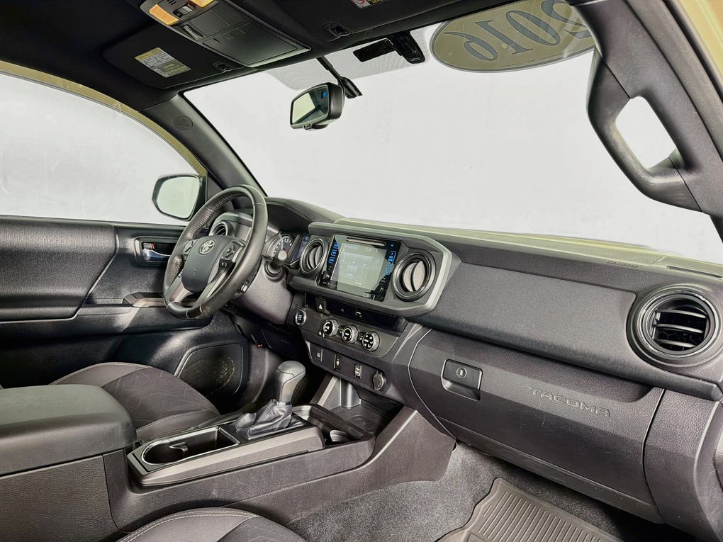 Used 2016 Toyota Tacoma Truck