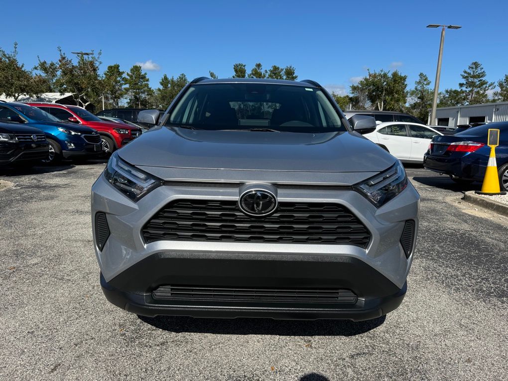 Used 2022 Toyota RAV4 XLE with VIN 2T3W1RFV9NC202581 for sale in Saint Augustine, FL