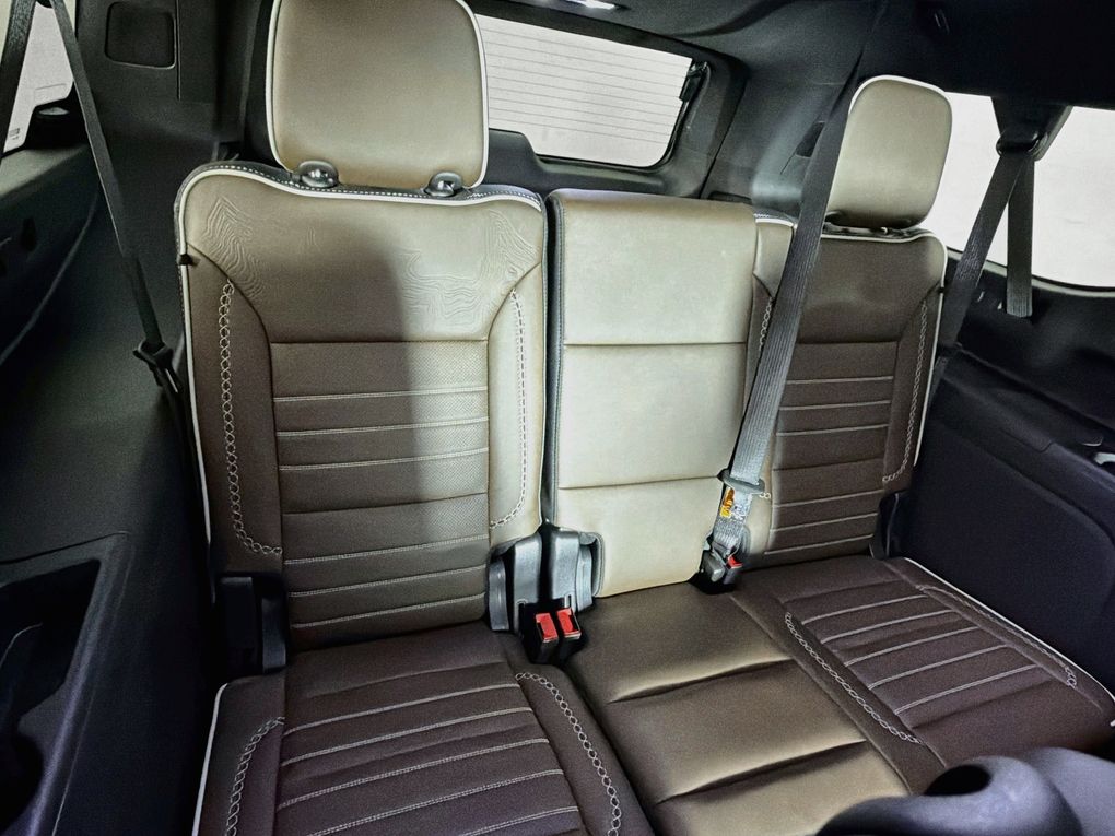 Used 2025 GMC Yukon XL SUV