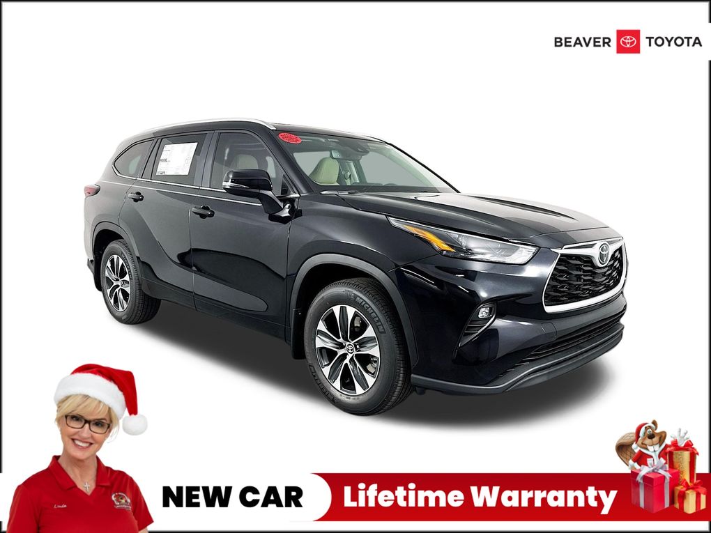 2025 Toyota Highlander XLE's photo