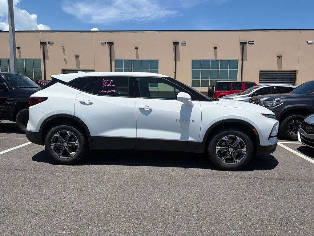 Used 2025 Chevrolet Blazer SUV