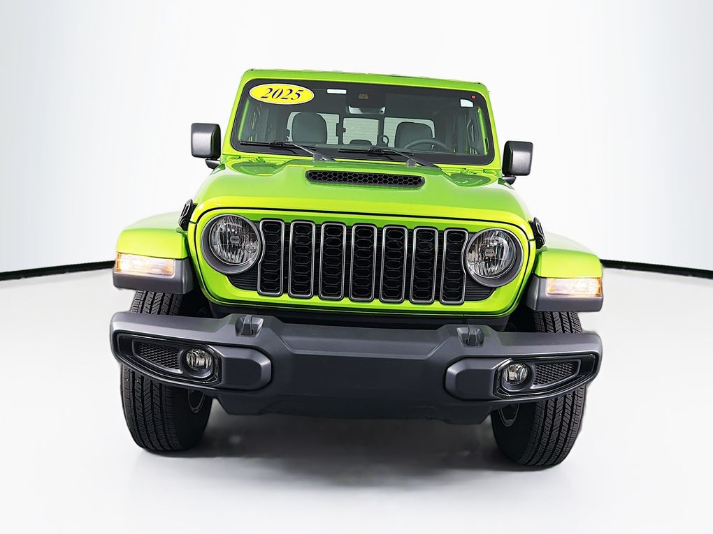 Used 2025 Jeep Gladiator Truck