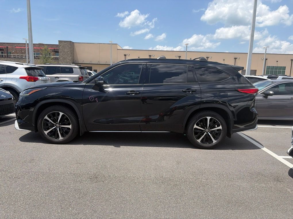 Used 2022 Toyota Highlander SUV