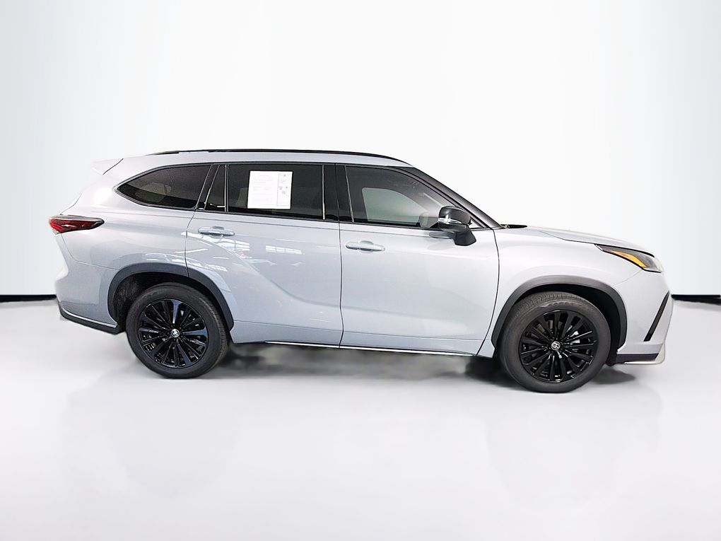 Used 2025 Toyota Highlander SUV