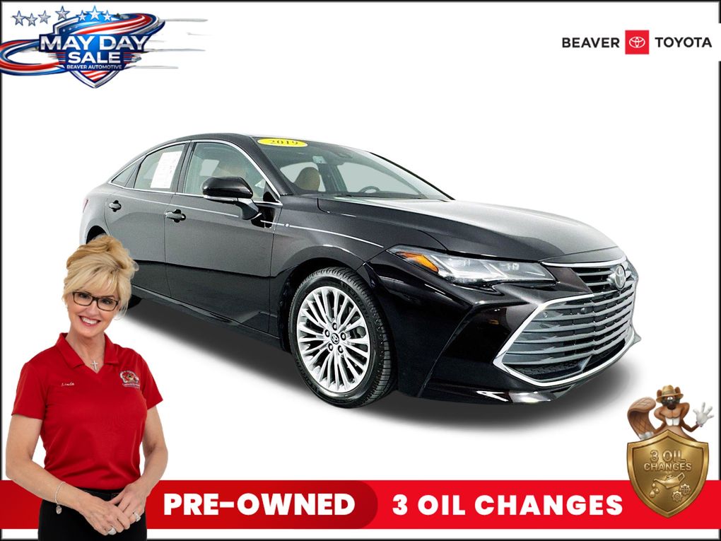 2019 Toyota Avalon Limited's photo