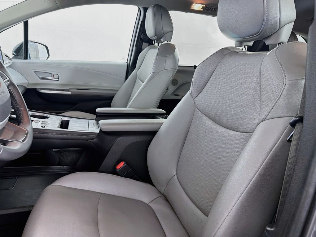 Used 2025 Toyota Sienna Van