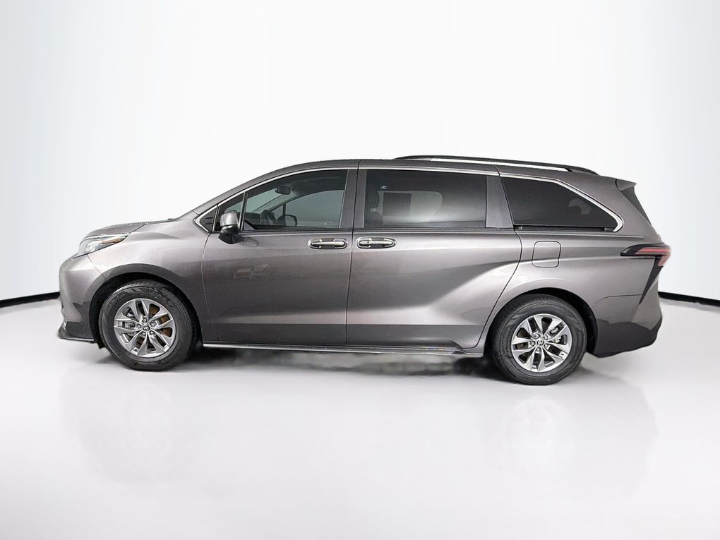 Used 2023 Toyota Sienna Van