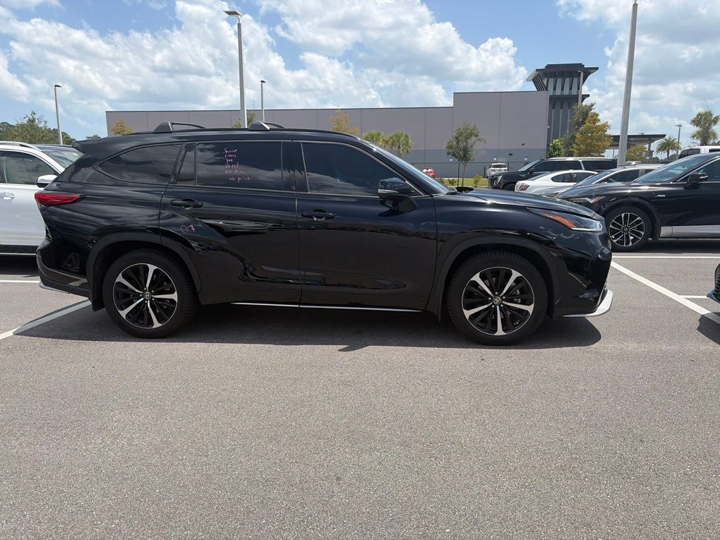 Used 2022 Toyota Highlander SUV