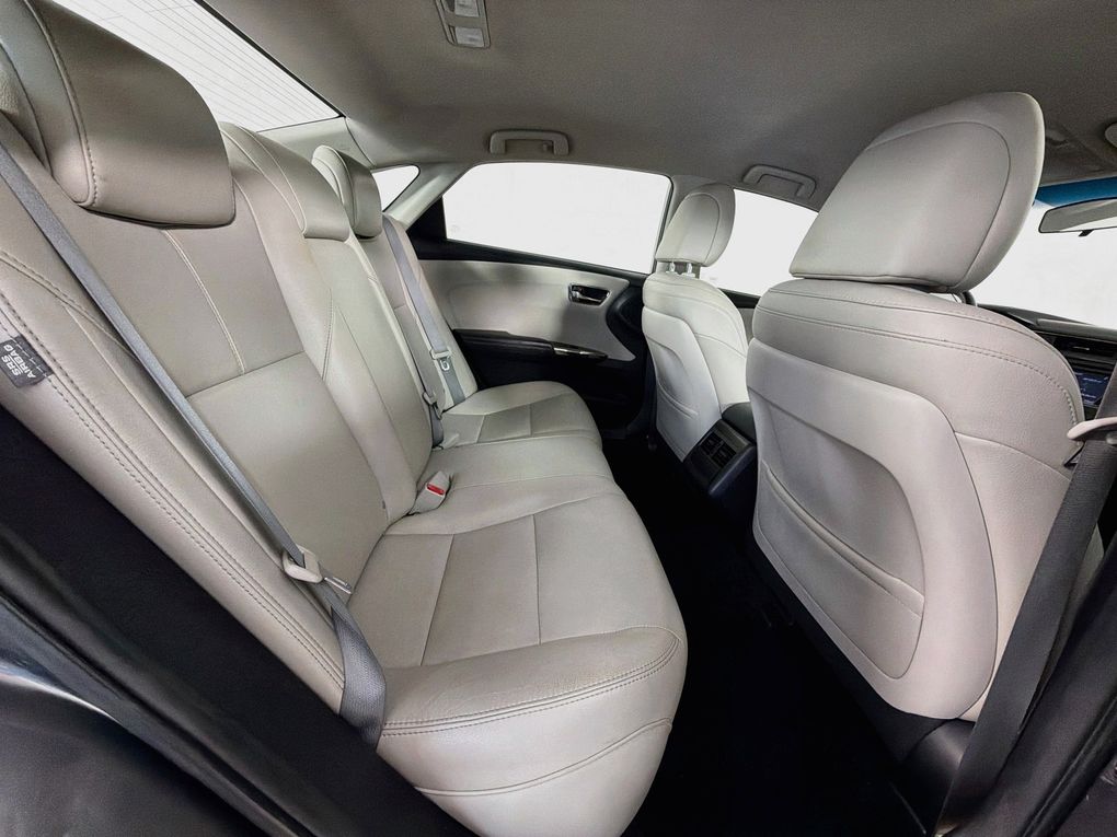 Used 2016 Toyota Avalon Sedan