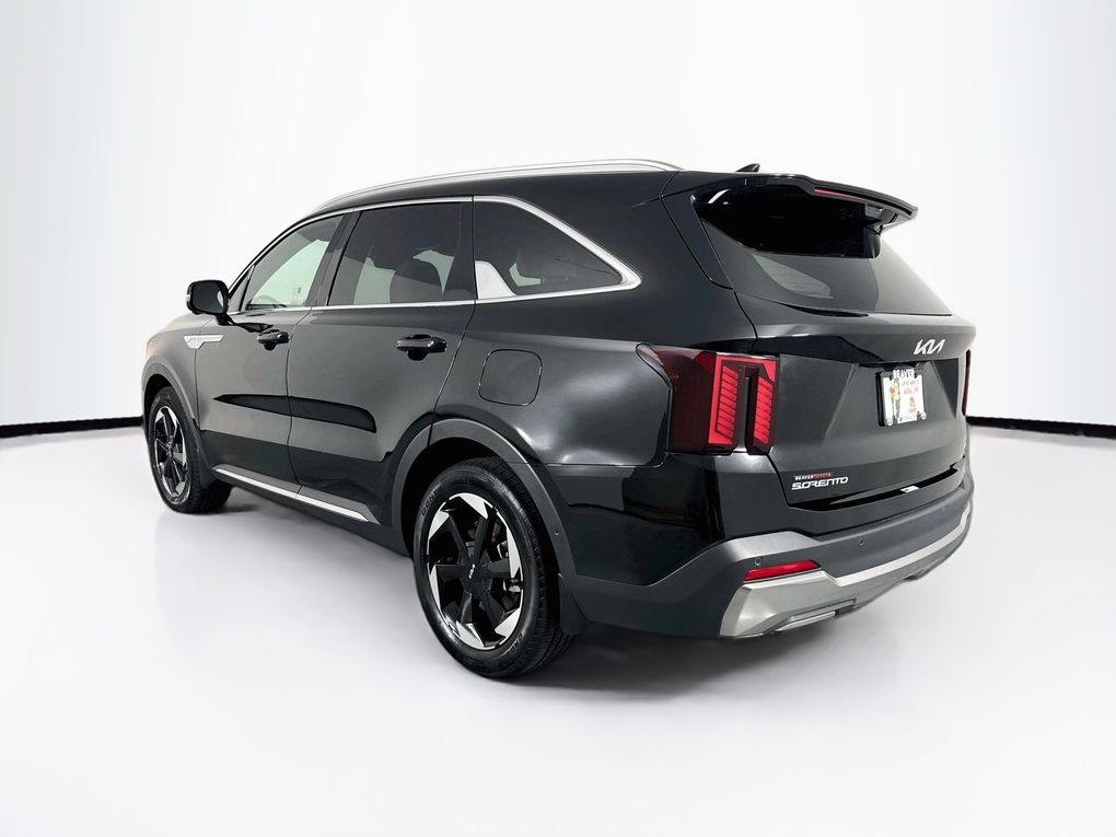 Used 2025 Kia Sorento Hybrid SUV