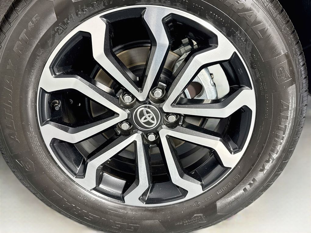 Used 2025 Toyota Corolla Cross SUV