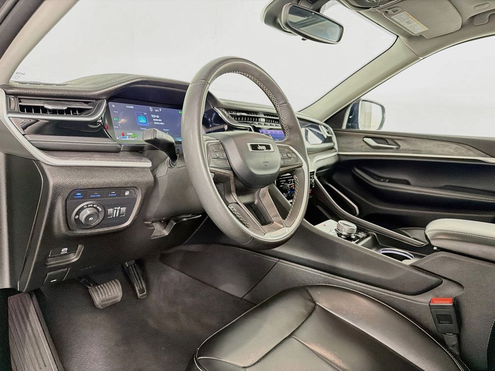 Used 2024 Jeep Grand Cherokee SUV