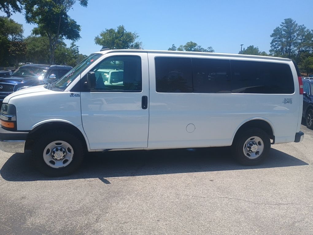 Used 2018 Chevrolet Express Passenger LT with VIN 1GAWGFFG9J1203437 for sale in Saint Augustine, FL
