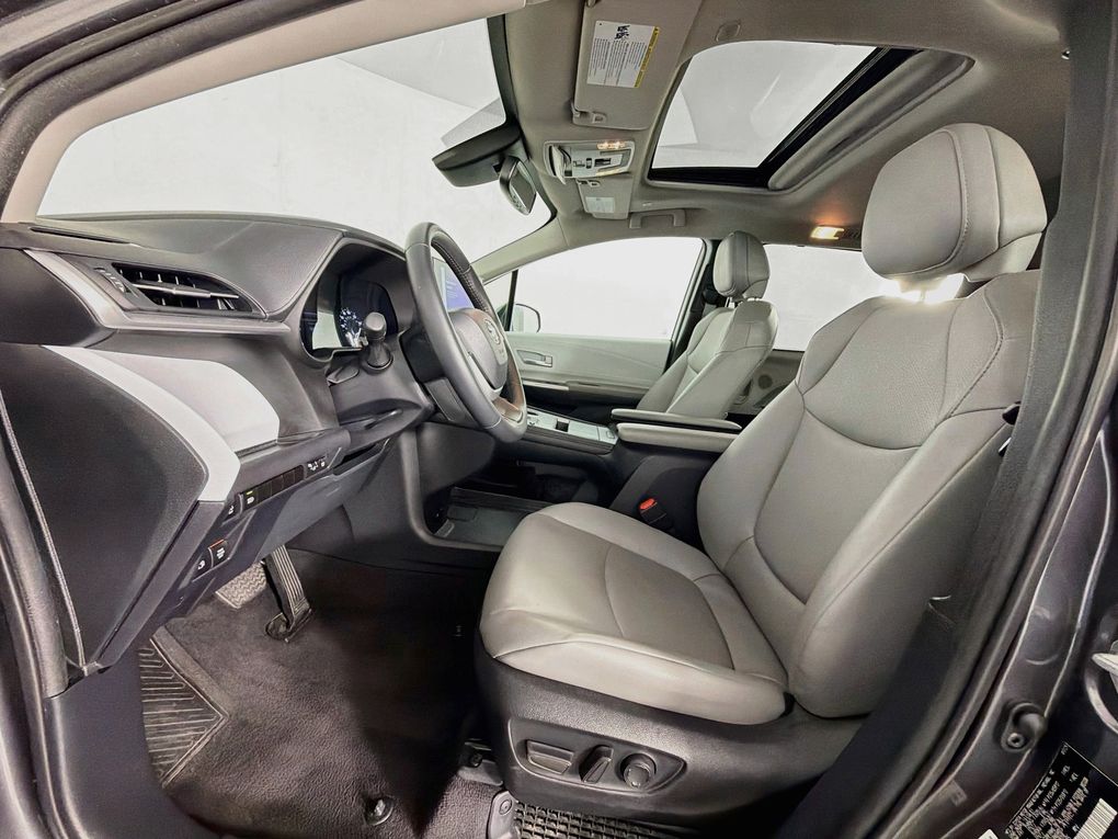 Used 2025 Toyota Sienna Van