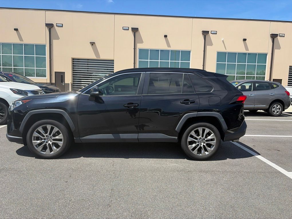 Used 2021 Toyota RAV4 SUV
