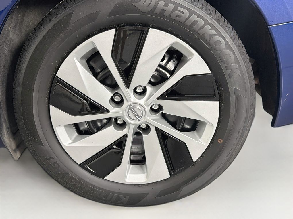 Used 2024 Nissan Altima Sedan