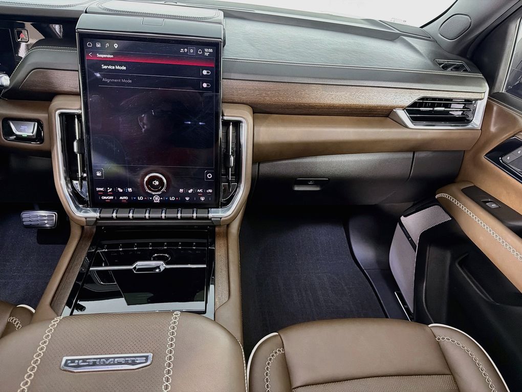 Used 2025 GMC Yukon XL SUV
