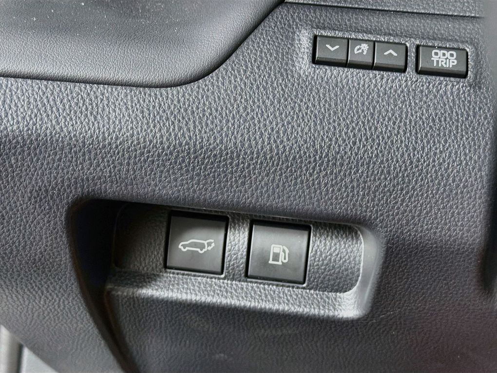 Used 2025 Toyota Crown Signia SUV