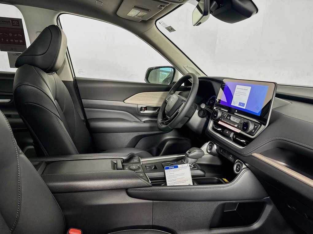 Used 2026 Toyota Grand Highlander Hybrid SUV