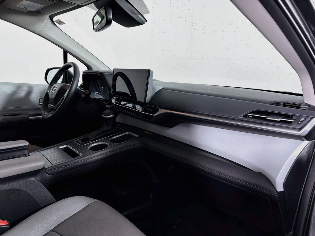 Used 2025 Toyota Sienna Van