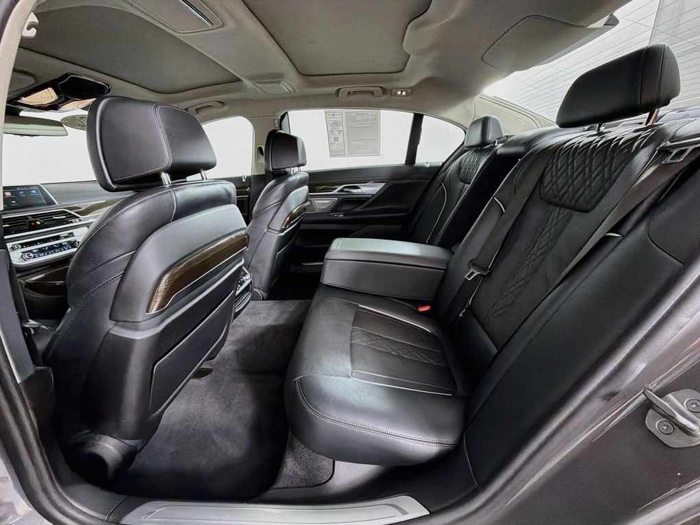 Used 2022 BMW 7 Series Sedan