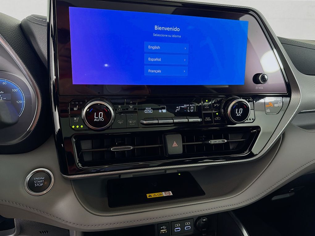 Used 2024 Toyota Highlander SUV