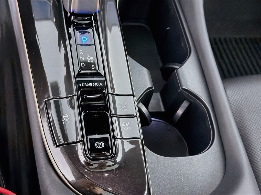 Used 2025 Toyota Crown Signia SUV
