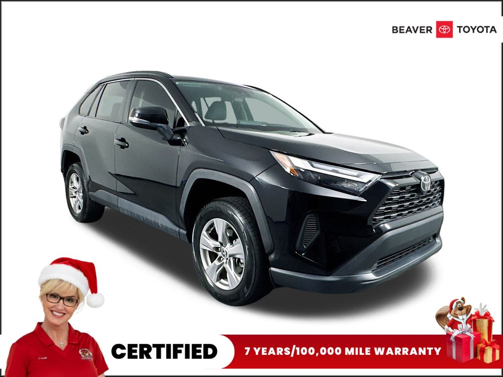 2022 Toyota RAV4 XLE's photo