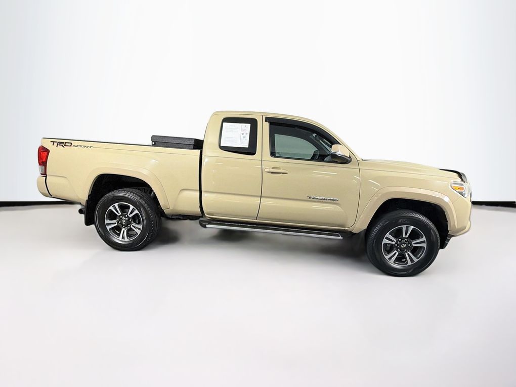 Used 2016 Toyota Tacoma Truck