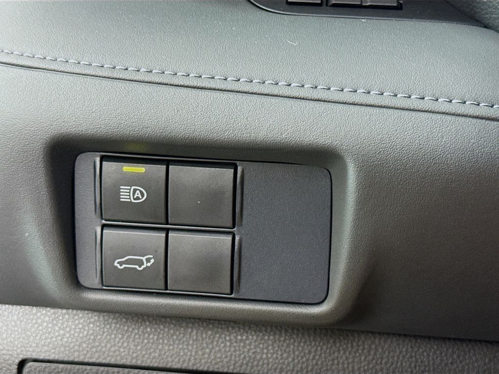 Used 2021 Toyota Highlander SUV