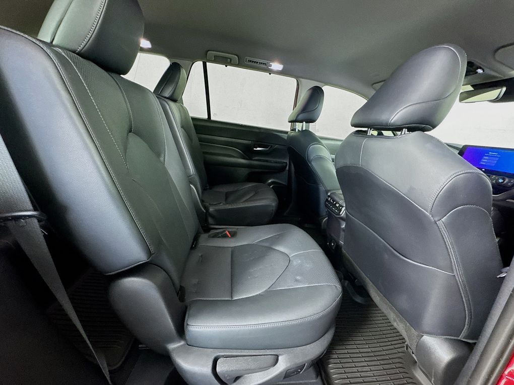 Used 2024 Toyota Grand Highlander SUV
