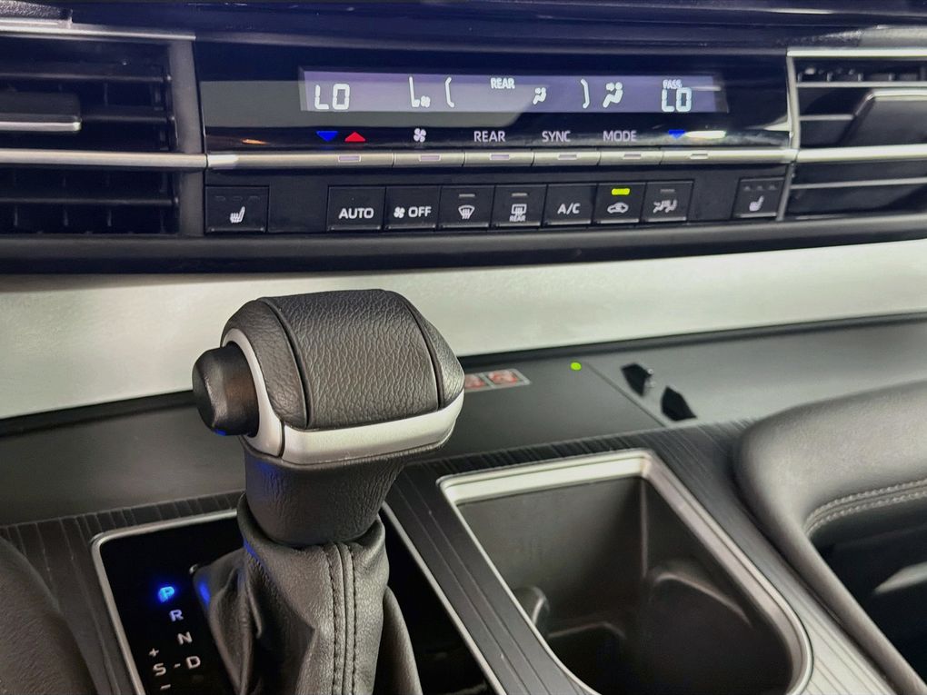 Used 2025 Toyota Sienna Van
