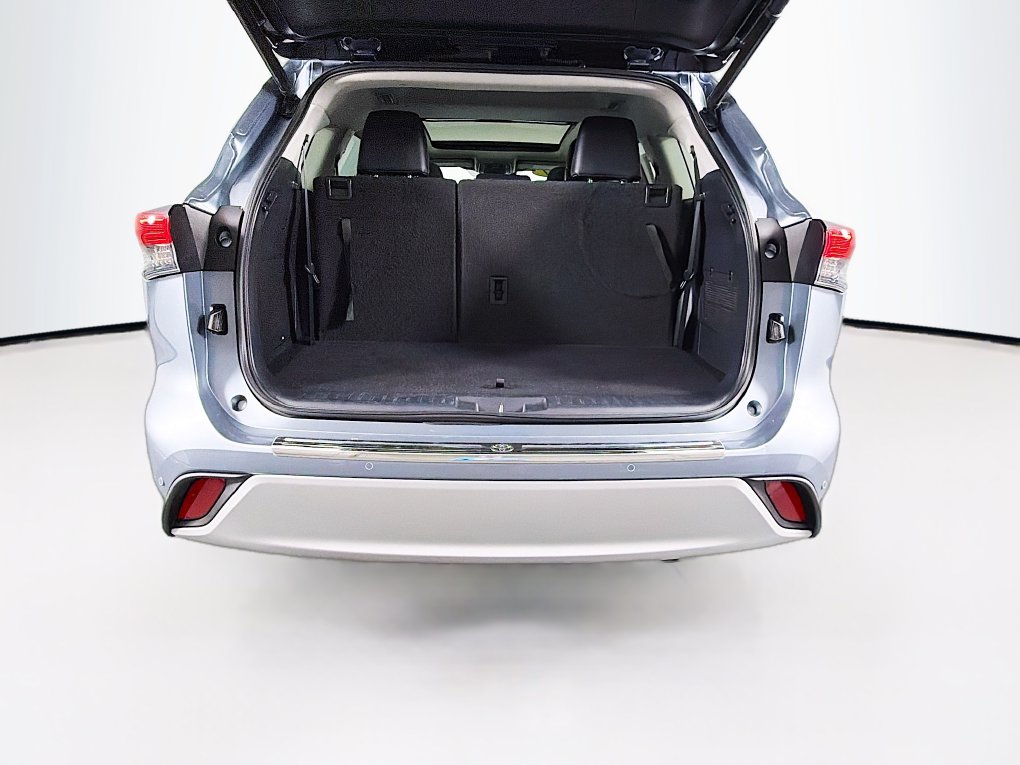 Used 2021 Toyota Highlander SUV