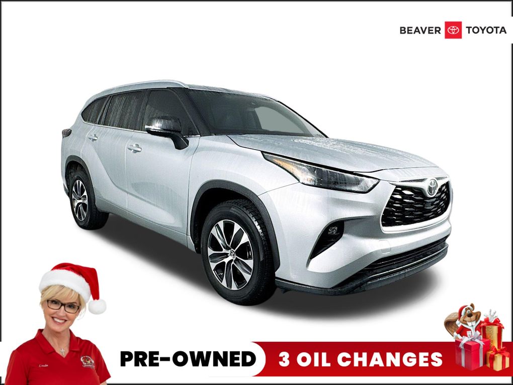 2023 Toyota Highlander XLE's photo