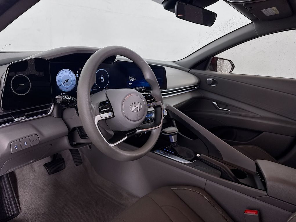 Used 2024 Hyundai Elantra Sedan
