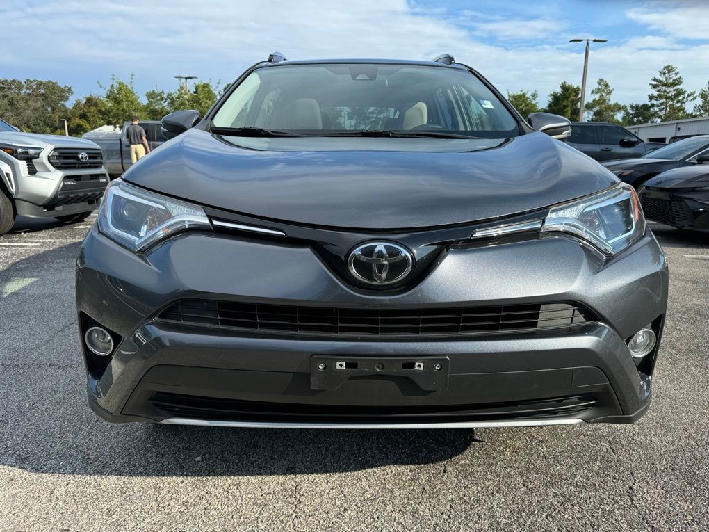 Used 2018 Toyota RAV4 XLE with VIN JTMRFREV5JD224180 for sale in Saint Augustine, FL