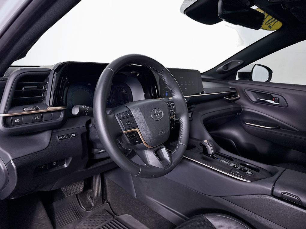 Used 2023 Toyota Crown Sedan